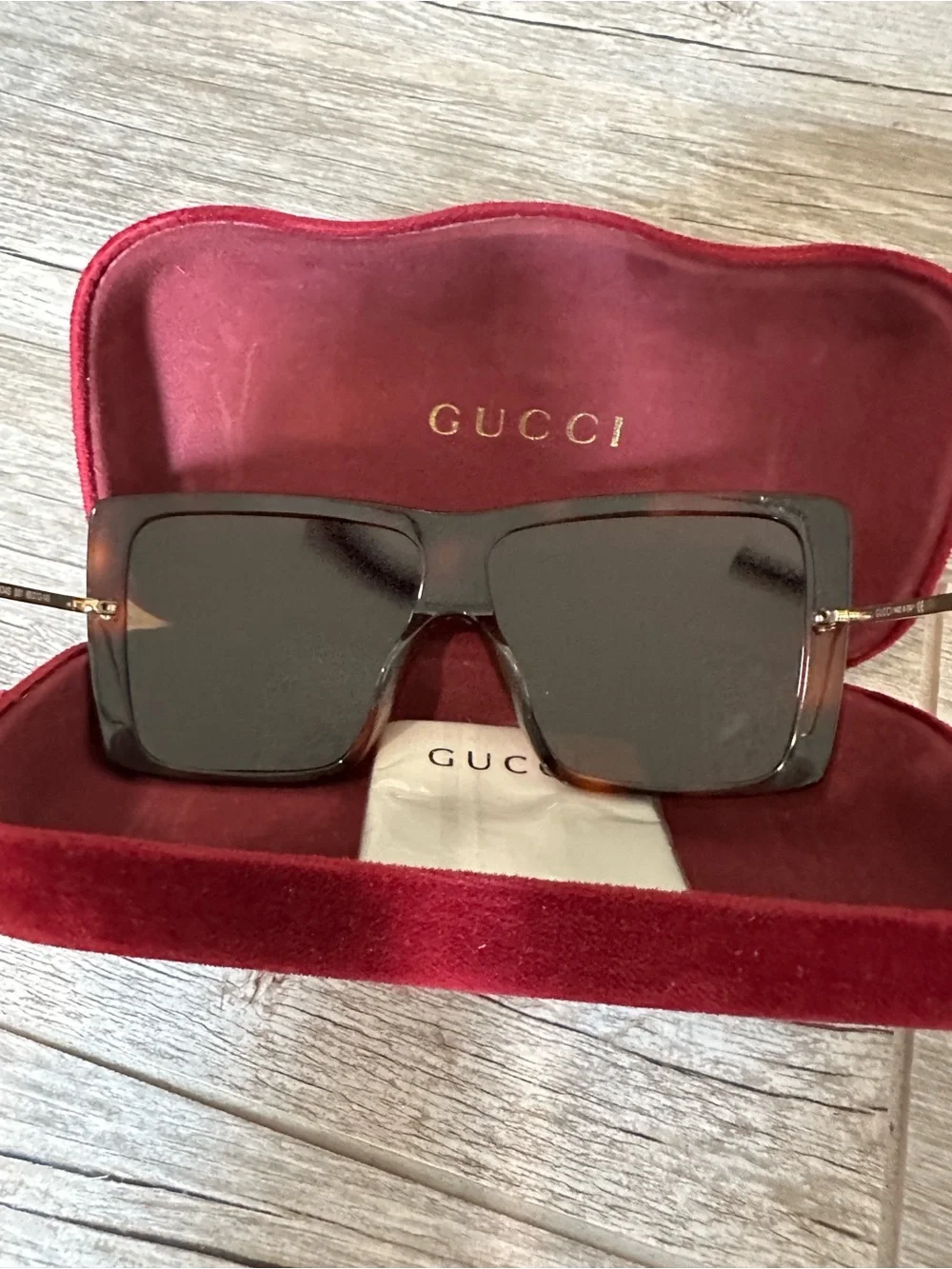 Gucci Brown Tortoiseshell Oversized Square Sunglasses with Gold Arms
